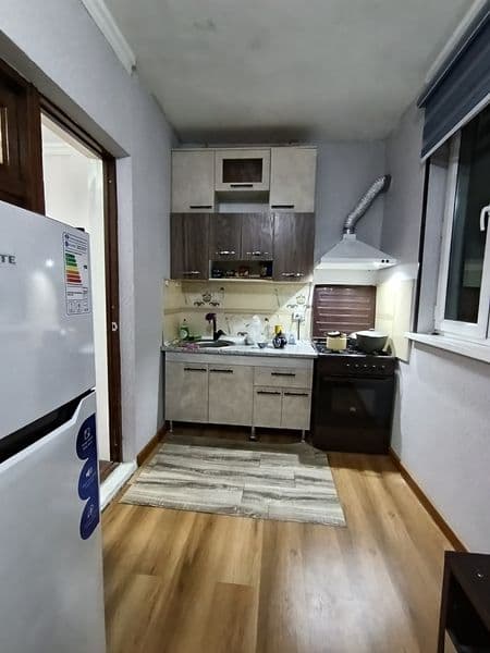 Сдаётся в Аренду 2-х комнатная квартира 2-этаж 5-этажка 61м²