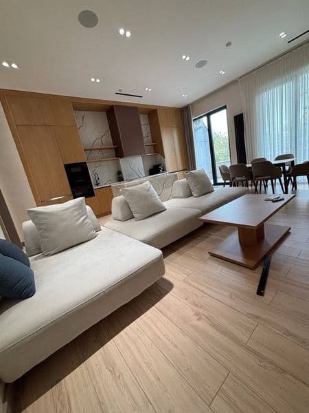 Аренда <br />
Мирабадский район<br />
Ул. Садык Азимова, Ц-1