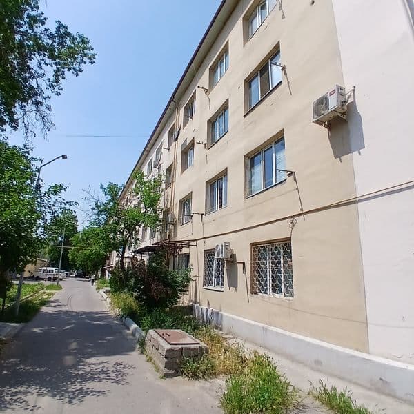 Сдаётся в долгосрочную аренду, 1-комнатная в бывшем общежити — фото 3