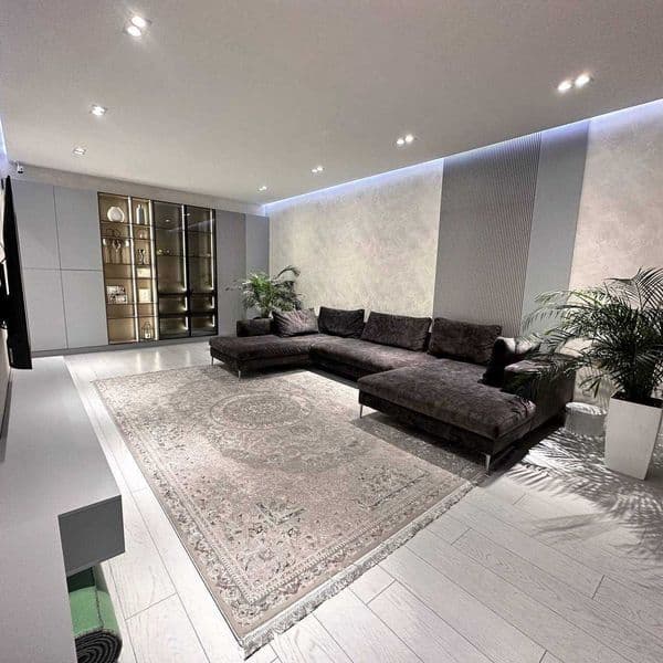 Жилой комплекс: Uzbegim <br />
Комнат: 2<br />
Этаж: 10<br /