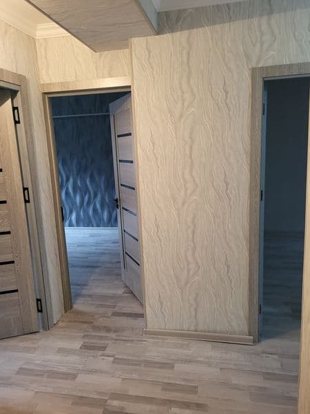 Аренда коракамиш 3 хонали 1.этаж пустой уй ремонти урта узок