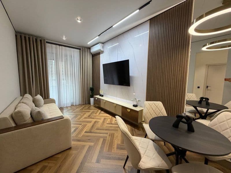 Аренда <br />
2 комнатная квартира <br />
Паркинг имеется <b — фото 3