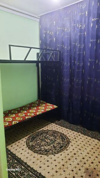 Кизларга <br />
<br />
ЦУМ  <br />
<br />
Касманавт метро<br