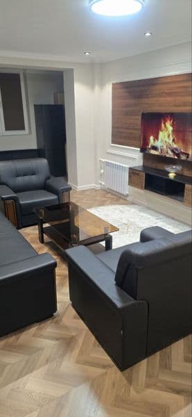 Аренда ежемесячная, трех комнатной квартиры, восьмой этаж де