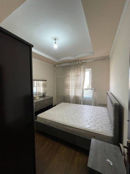 Sergeli-5 da 2 xona Srochna Arendaga Beriladi.<br />
Yaxshi 