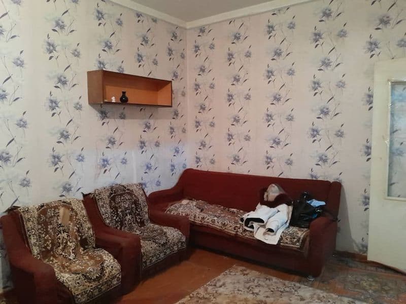 Срочно сдаётся двухкомнатная квартира ориентир Дворец местор