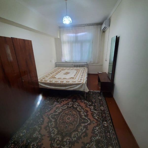 Квартира в Юнусабадском районе по улице Шахристанская, 800 м