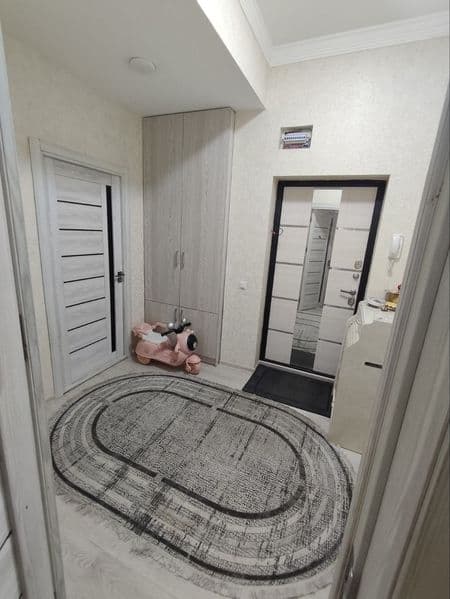 Manzil : Tinchlik Metro (dan) 200 metr<br />
Metro<br />
Xol