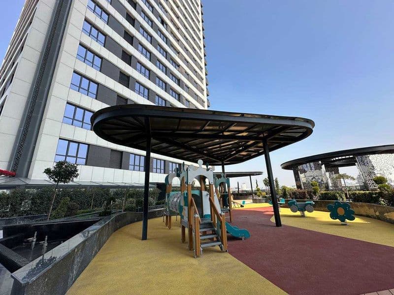 Сдается 1 комнатная квартира ( студия) в самом центре города