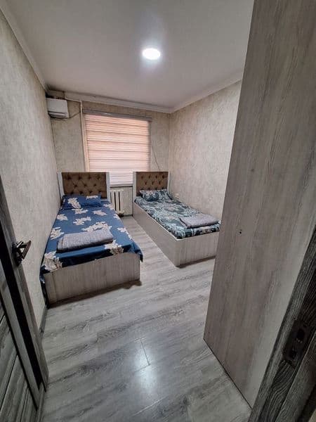 Yunusobod Unversam bozor Metro yonida kvartira ijaraga beril