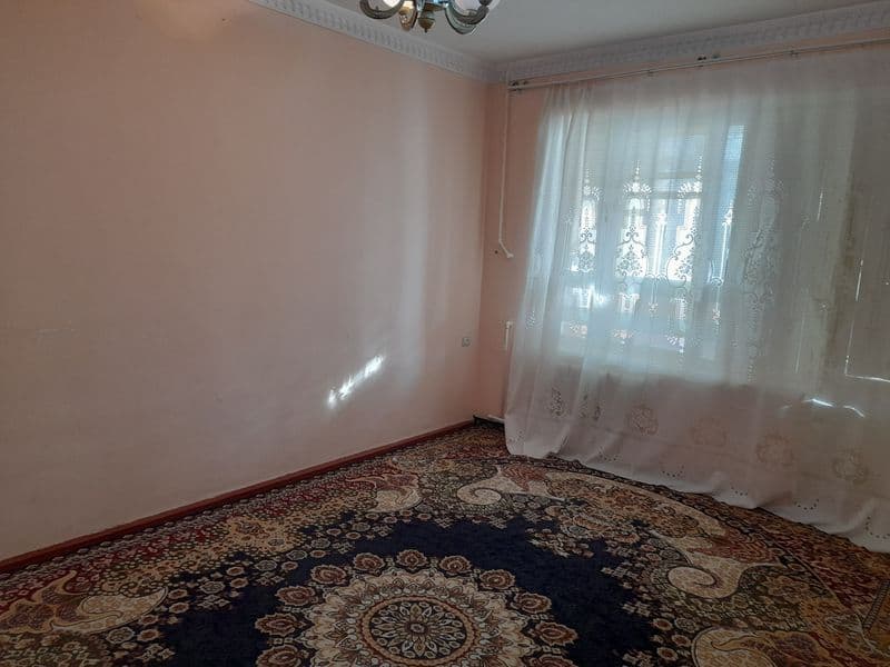 Аренда коракамиш оилага 2.хонали 2.этаж пустой  расмдаги уй 