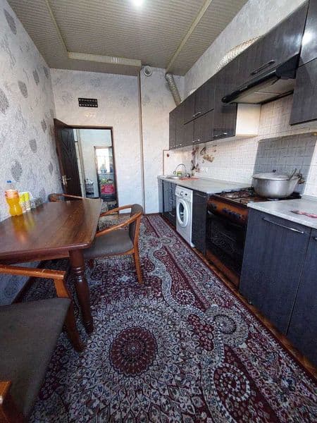 Yengi do'm manzil toshmi choraxasi 7 etajli do'm lift bor 2 