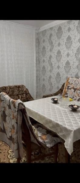 Рядом находится метро школа детский сад поликлиника остановк — фото 3