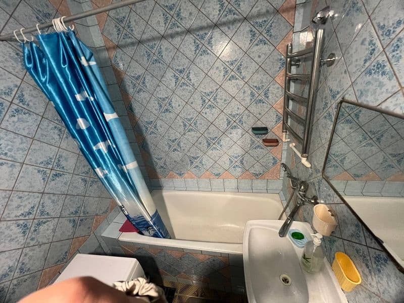 BEZMAKLER. Ижарага bollar olamiz<br />
2 kishi <br />
Shayxo