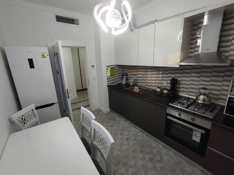 Сдаётся квартира в Истанбул сити 3 комнатная на 3 этаже <br  — фото 2