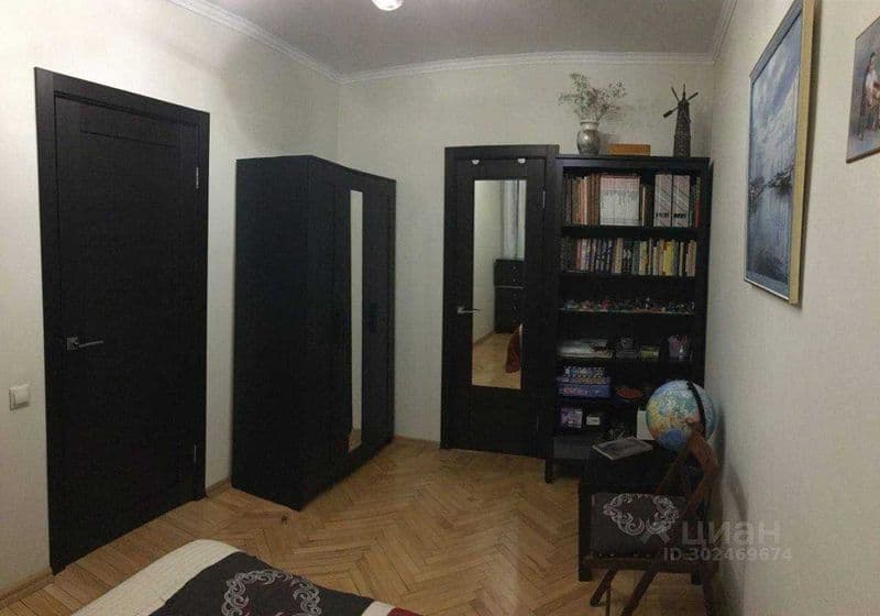 Сдам 2 комнатную квартиру на 5 этаже,<br />
В квартире есть  — фото 2