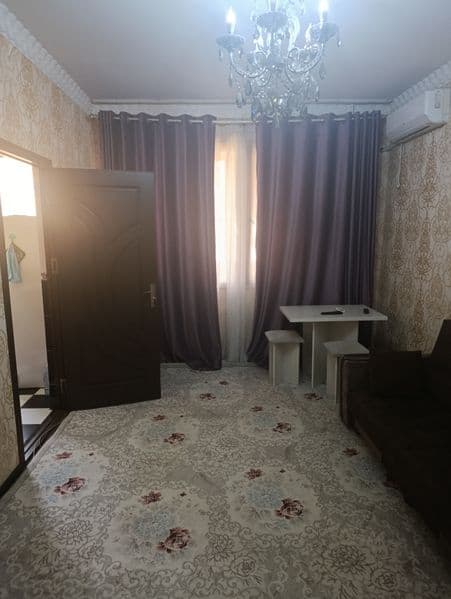 Сдаётся квартира Чиланзар 9 квартал 2х комнатная 3 этаж. В к