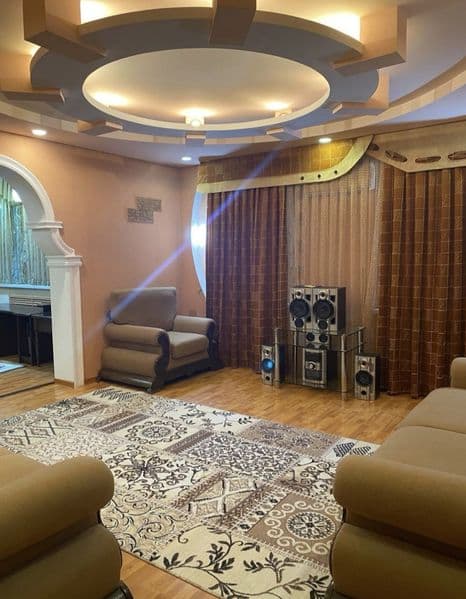 Яшнабадский 6/3/9<br />
<br />
В квартире имеется <br />
- с