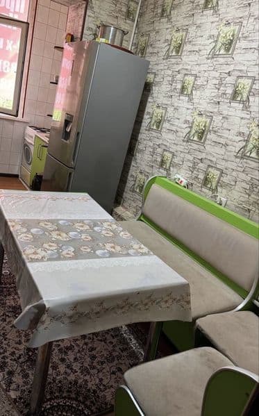 Район - Алмазарский<br />
Ориентир - Сой бой<br />
Комнат - 