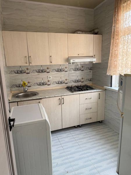 Срочно аренда <br />
Чиланзар 3.  2 х комнатная <br />
2/2/4