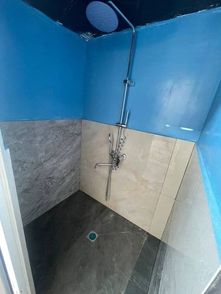 Manzili: Olmazor tumani gulzor 8-uy<br />
 Moʻljali: Chorsu 