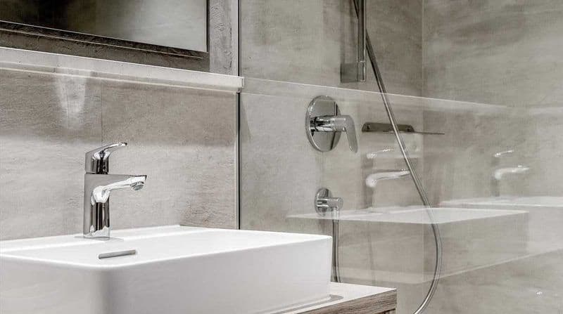 ЗАКРЫТЫЙ ДВОР зелени много тихий, такой в центре не найдете< — фото 2