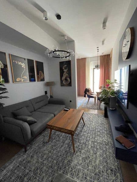 2 комнатную квартиру на 17 этаже,<br />
В квартире есть все  — фото 2