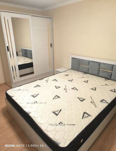 Чиланзар 2<br />
3х комнатная/3этаж/4<br />
600 уе имеется д