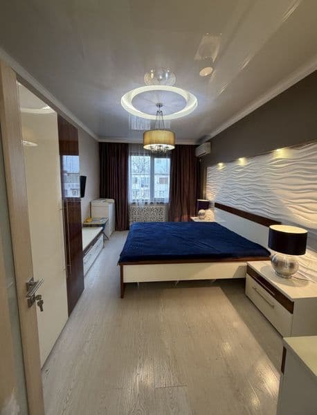 Yakkasaroy Rakat mahallasida 2xonali kvartira ijaraga berila