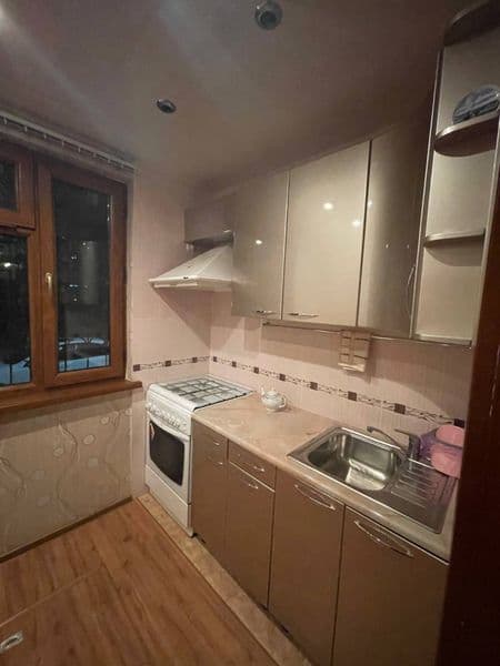 Сдаётся уютная 2-комнатная квартира, переделанная в 3-комнат — фото 4