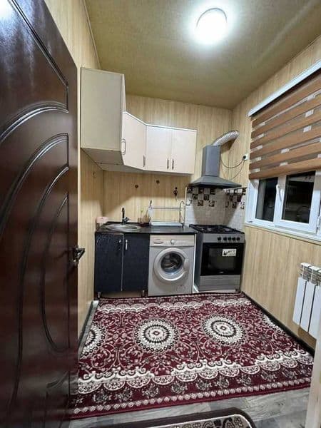 Чистая уютная 1 комнатная квартира с ремонтом и обстановкой.