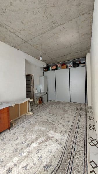 Однакомнатная квартира<br />
вторая комната закрыта<br />
Не