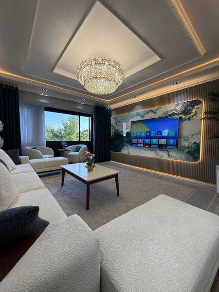 К вашему вниманию рады представить 3х комнатную квартиру на 