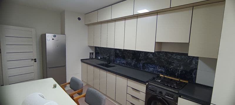 Мафтумкули 2 комнат 70 квадрат<br />
Никто не жил<br />
Орен