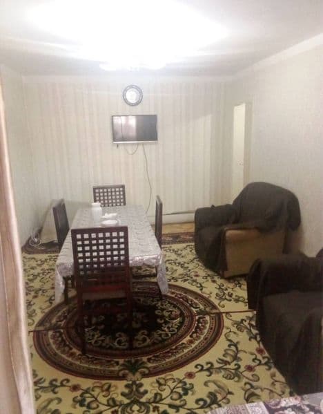 Максим горький<br />
3/1/5<br />
Вдоль дороги<br />
65 м2<br