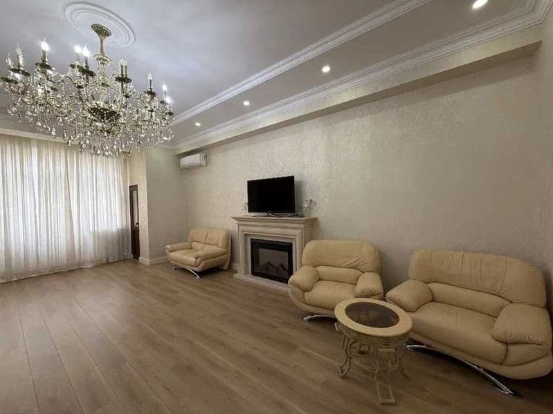 Местоположение: Мирзо-Улугбекский район<br />
- ориентир: “Н