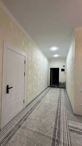 Yashnobod tumani, Farg'ona yo'li ko'chasida joylashgan.  Hec