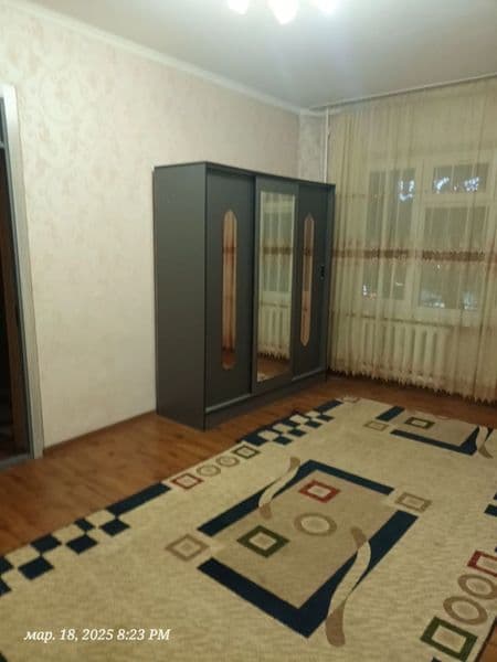 Аренда <br />
2 хонали уй<br />
3 этаж<br />
Максим горький<