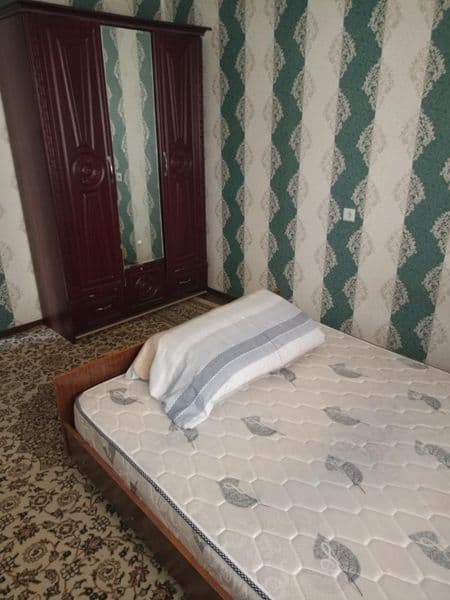 Kimga:Faqat 3ta  talaba qizlarga<br />
Oila bilan turiladi,u — фото 2