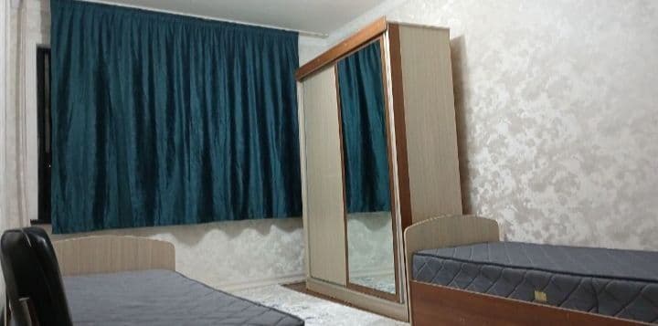 #Аренда<br />
 Вторичный Дом<br />
<br />
Район: Юнусобод 12