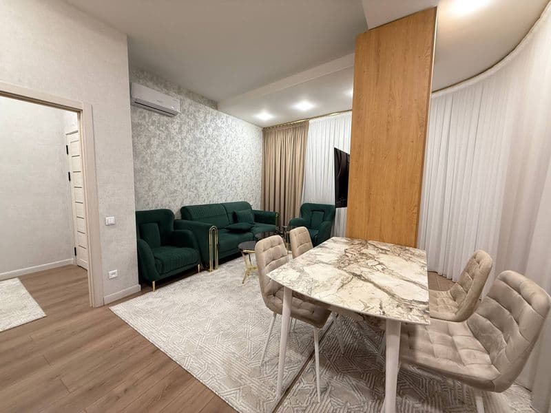 Шайхонтоҳур тумани Тинчлик метро<br />
Ориентер: Версал тўйх