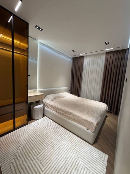 Новая квартира 64 м2  2 комната с мебелью и техникой все нов