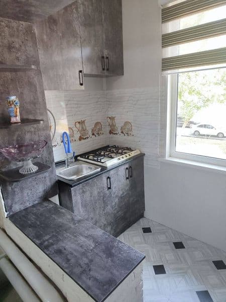 Аренда!!! 1 комнатная на 2 этаже 4 кирпичного дома  бывшее с — фото 4