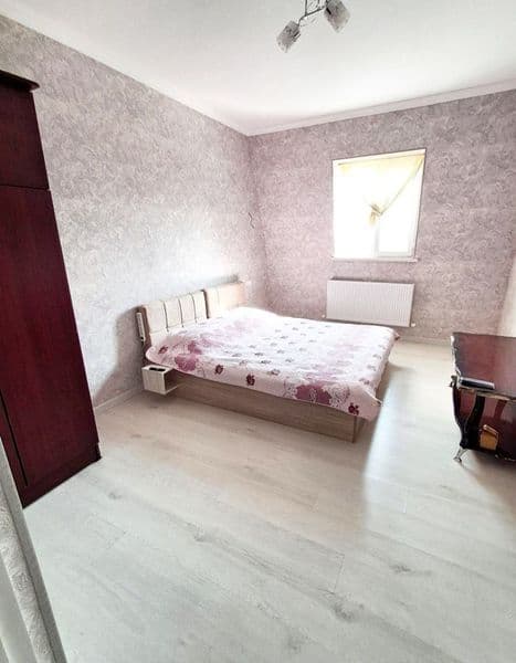 Яккасарайский район — Kosmonavtlar Metro Station<br />
Сдаёт