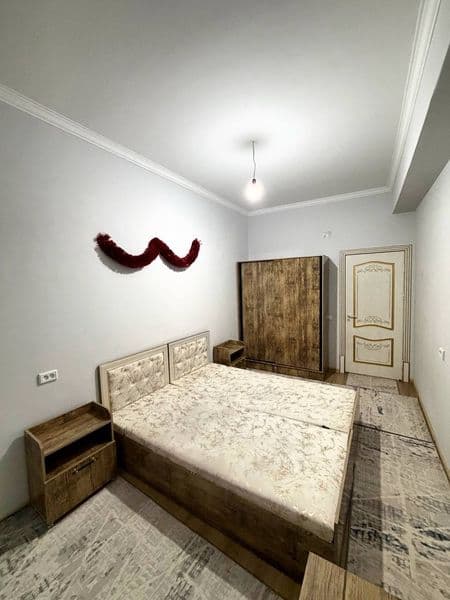 Удобная и оживлённая локация — всё рядом: магазины, рынок, т