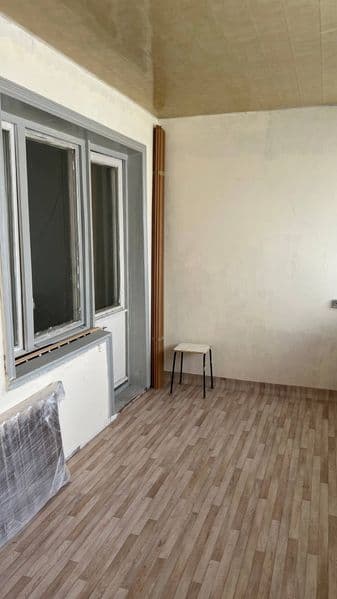 Квартира с обычным ремонтом.<br />
С частичной обстановкой.< — фото 2