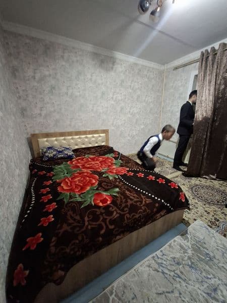 Chuqursoy 2 xona 350$ oilaga srochni topshiriladi  1 etaj op