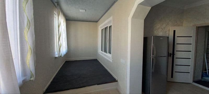 Здаю квартиру симейним 9 этажный дом 8 этаж 2 комнат оемонт  — фото 4