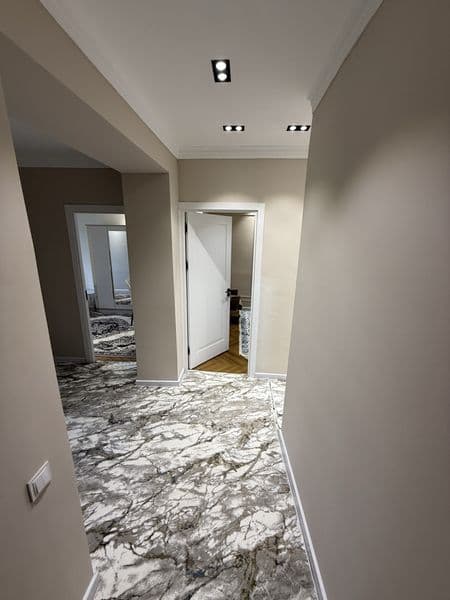 Марказ Лабзак Ц13 ла квартира узок муддатга берилади .Янги р