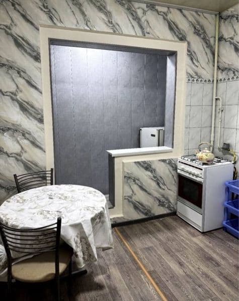 Сдаётся квартира в аренду возле Рисовый <br />
Площадь 45 кв